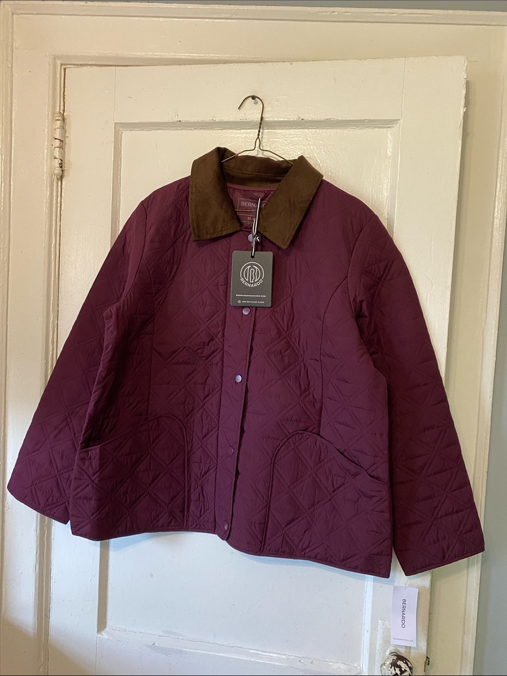 Bernardo Quilted Wine Utility Jacket with Brown Contrast Collar